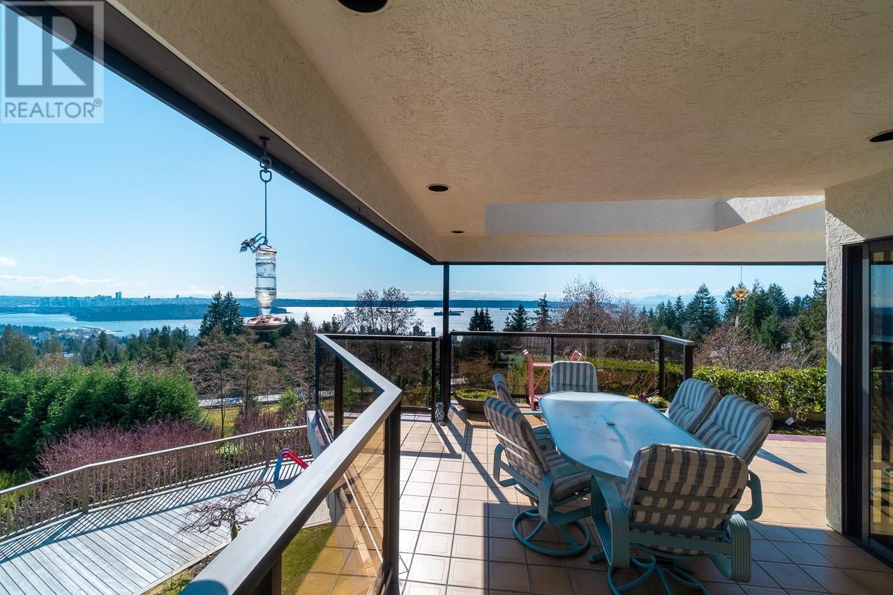 2289 Westhill Drive, West Vancouver, British Columbia  V7S 2Z2 - Photo 19 - R2829233