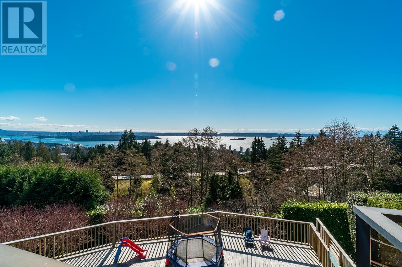 2289 Westhill Drive, West Vancouver, British Columbia  V7S 2Z2 - Photo 22 - R2829233