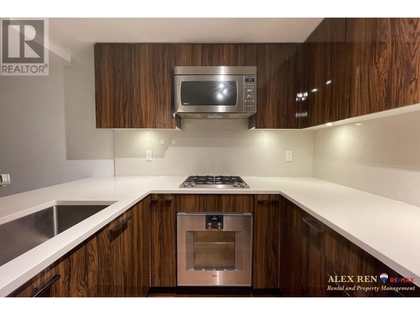 4408 Cambie Street, Vancouver, British Columbia  V5Y 0M2 - Photo 4 - R2829243