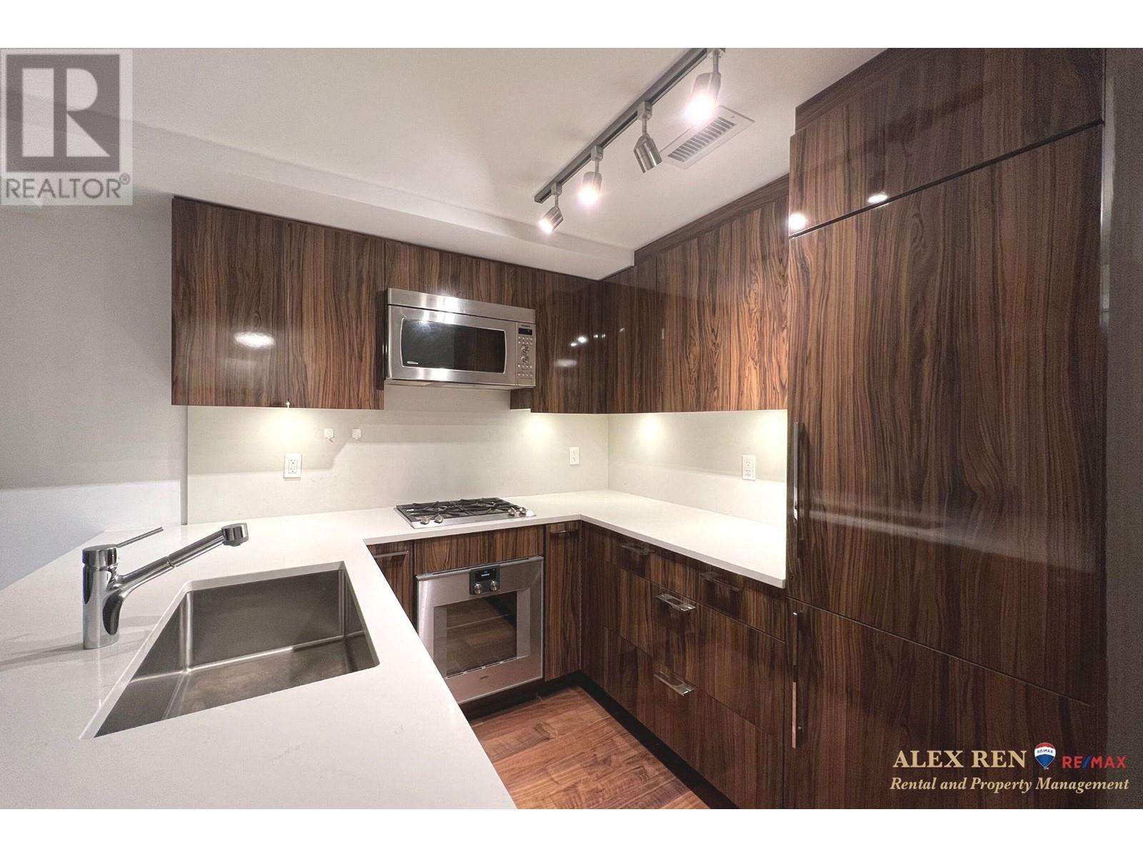 4408 Cambie Street, Vancouver, British Columbia  V5Y 0M2 - Photo 5 - R2829243