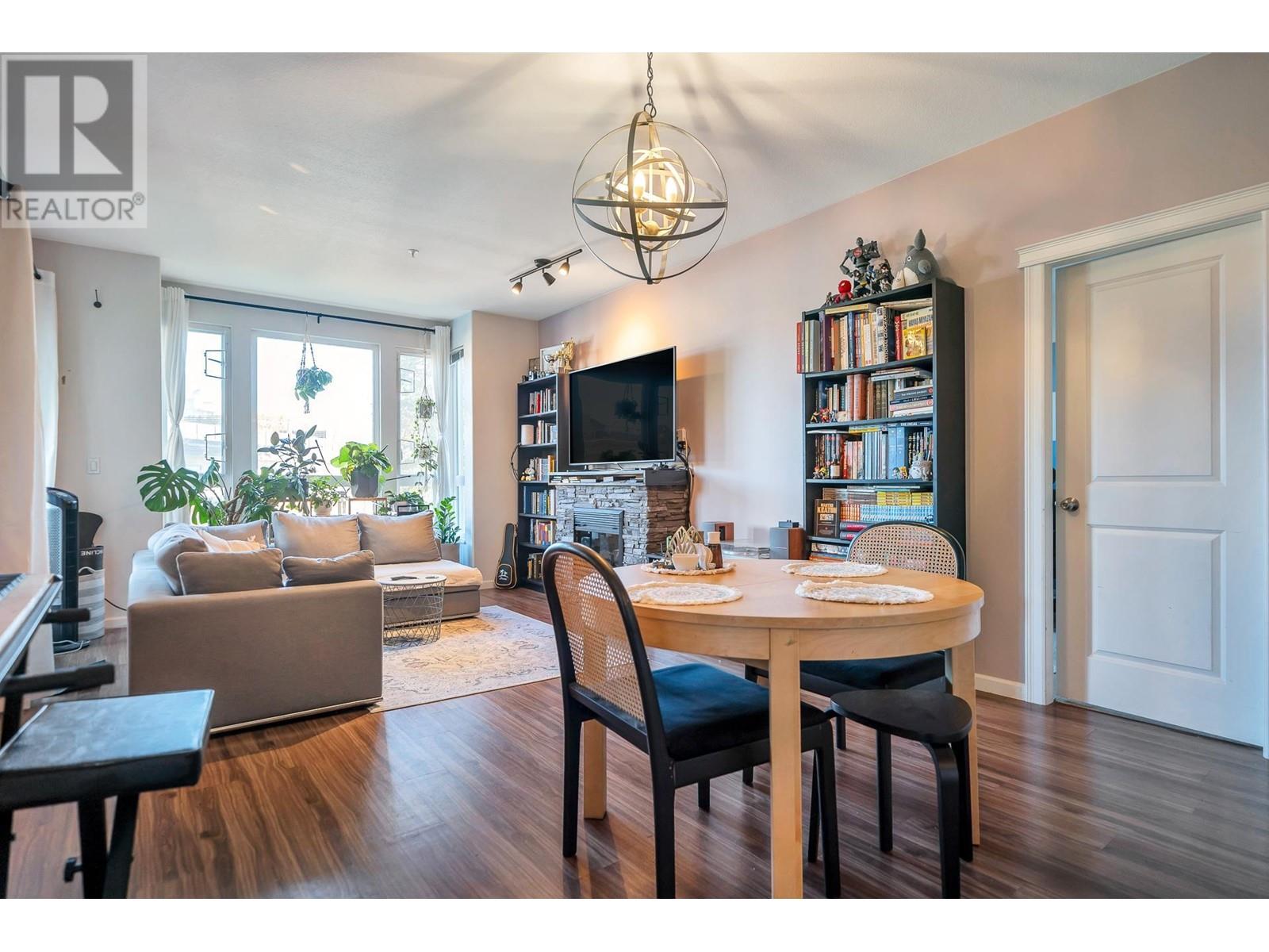 304 14 E Royal Avenue, New Westminster, British Columbia  V3L 5W5 - Photo 10 - R2828962