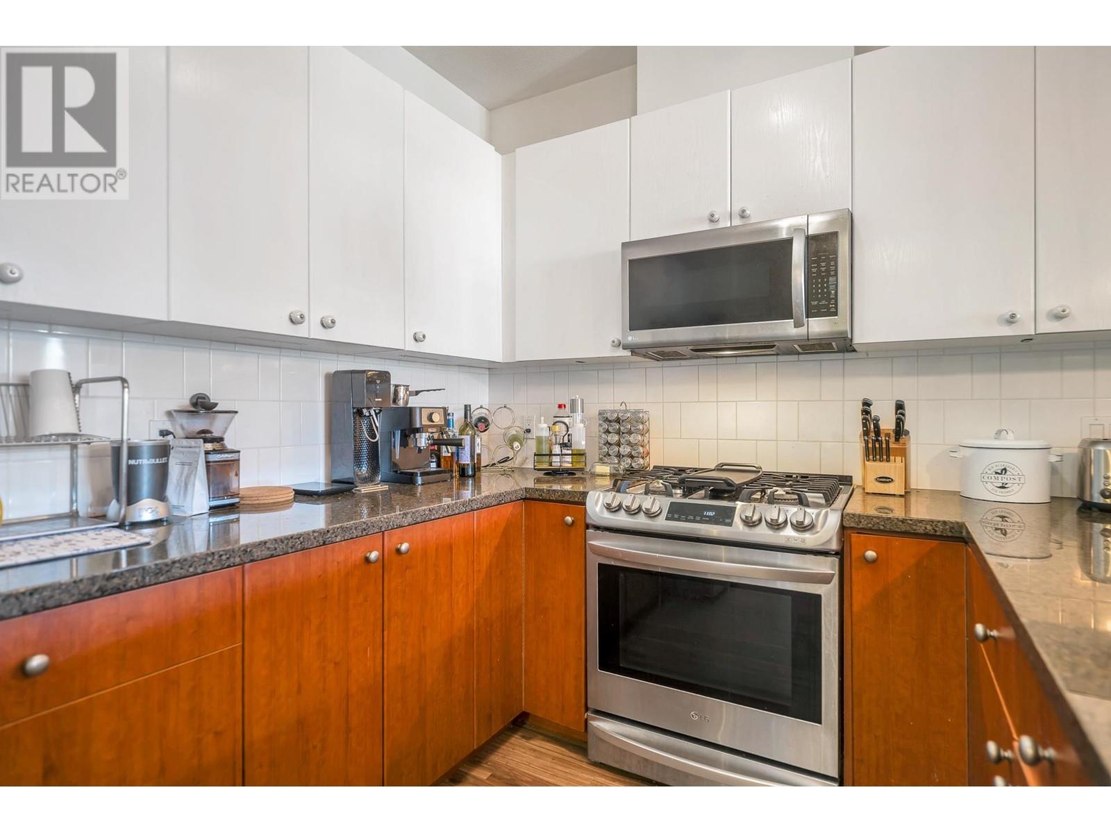 304 14 E Royal Avenue, New Westminster, British Columbia  V3L 5W5 - Photo 5 - R2828962