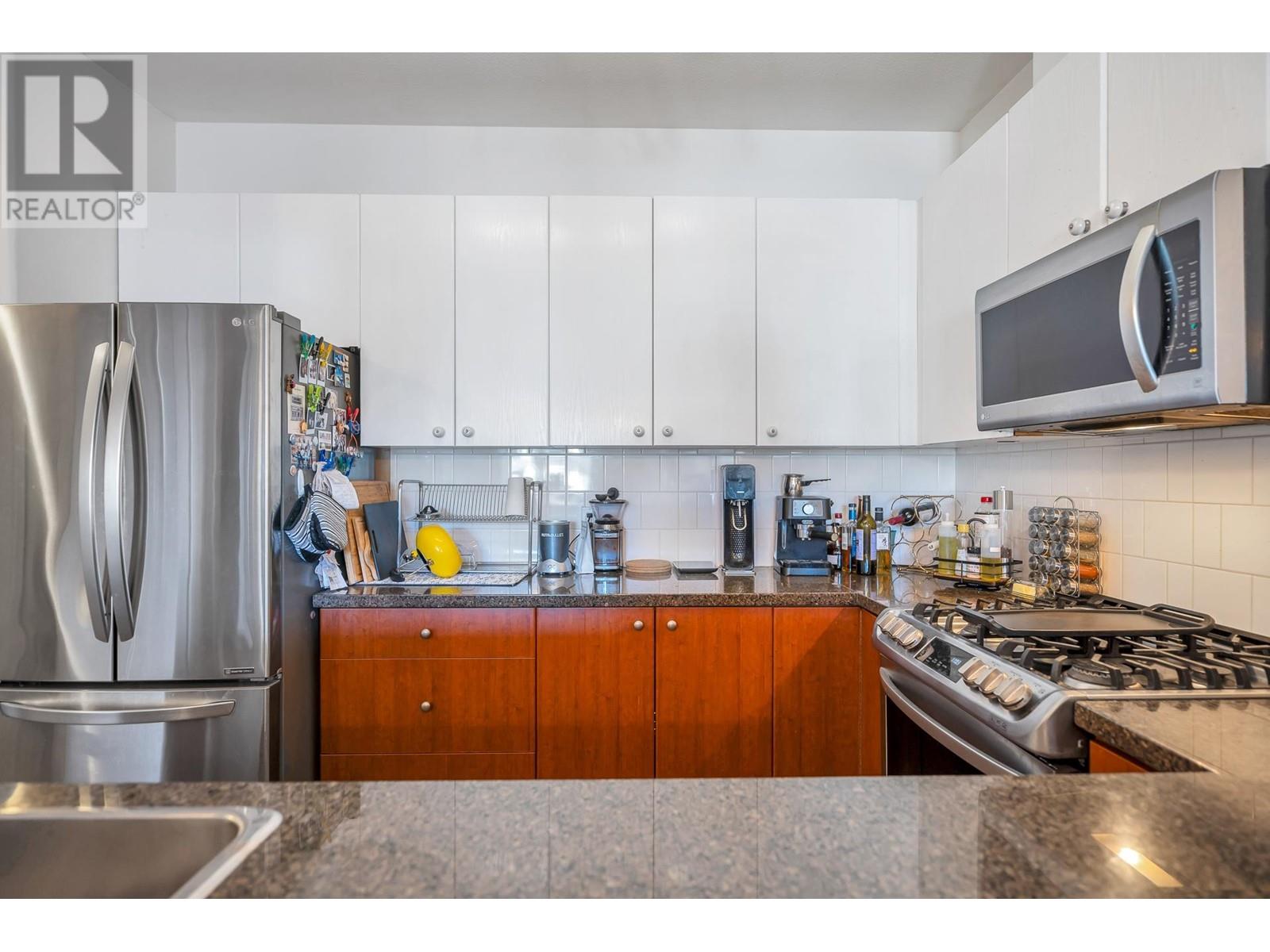 304 14 E Royal Avenue, New Westminster, British Columbia  V3L 5W5 - Photo 8 - R2828962