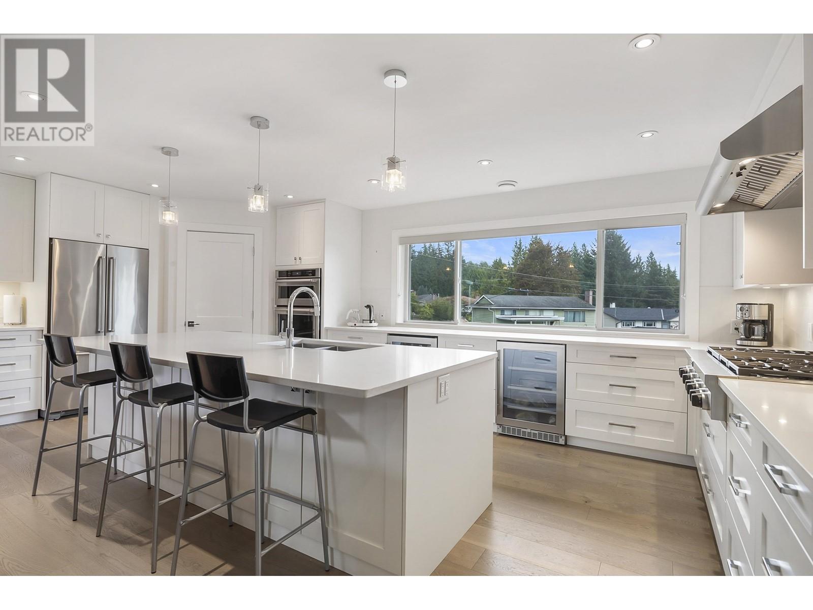 1727 Charland Avenue, Coquitlam, British Columbia  V3K 3L9 - Photo 4 - R2811660