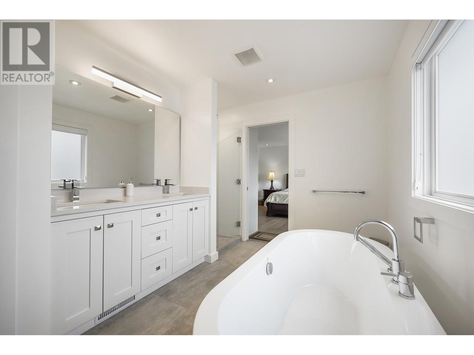 1727 Charland Avenue, Coquitlam, British Columbia  V3K 3L9 - Photo 14 - R2811660