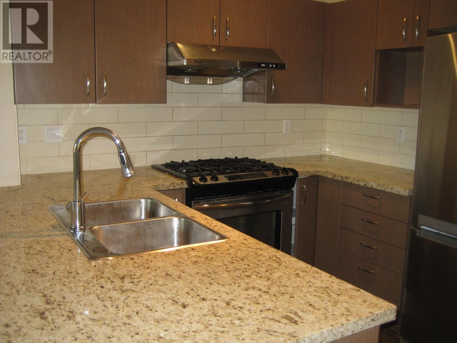 409 3105 Lincoln Avenue, Coquitlam, British Columbia  V3B 0E1 - Photo 5 - R2829003