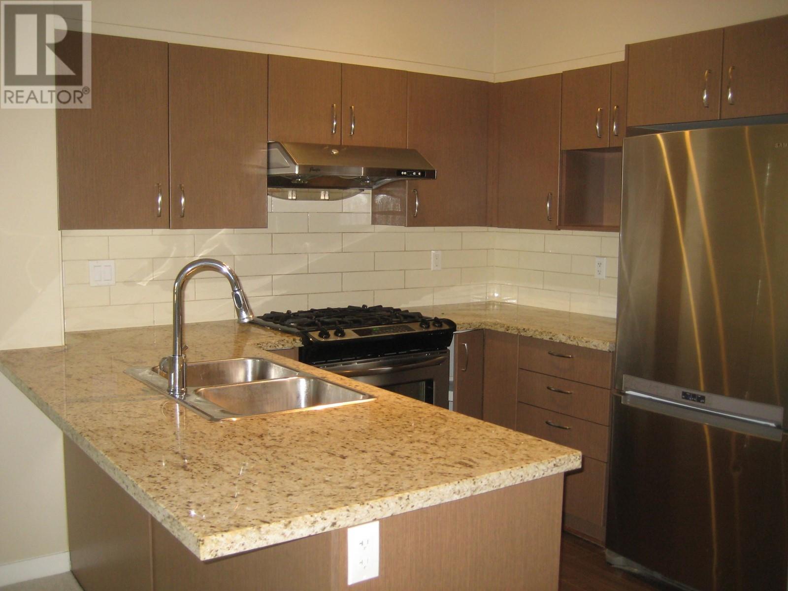 409 3105 Lincoln Avenue, Coquitlam, British Columbia  V3B 0E1 - Photo 3 - R2829003