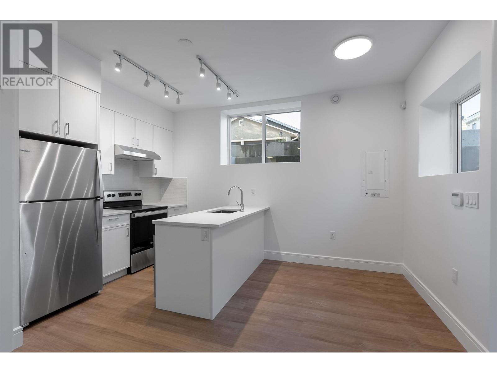20 N Macdonald Avenue, Burnaby, British Columbia  V5C 1T6 - Photo 25 - R2829199