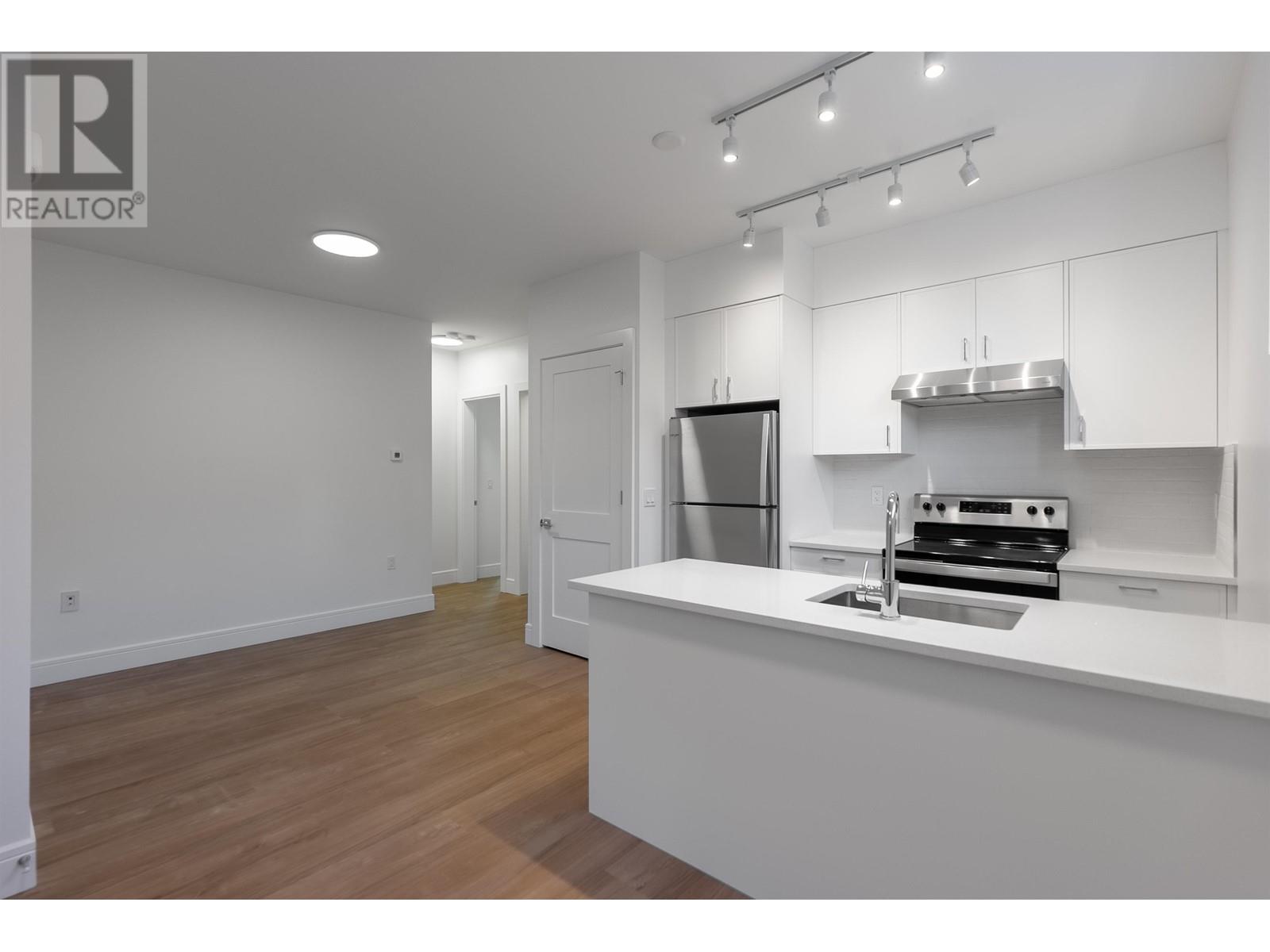 20 N Macdonald Avenue, Burnaby, British Columbia  V5C 1T6 - Photo 24 - R2829199