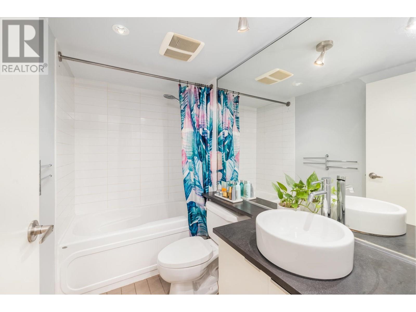 302 788 Hamilton Street, Vancouver, British Columbia  V6B 0E9 - Photo 7 - R2812262