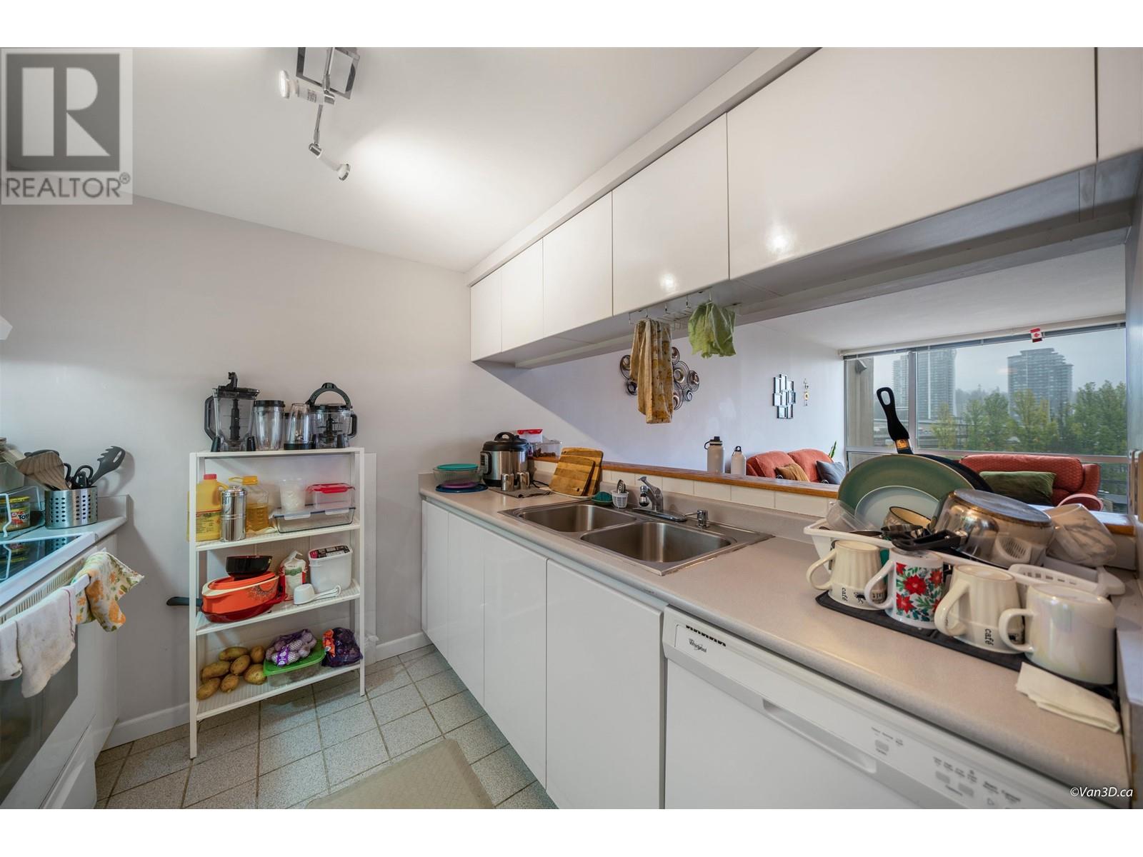 903 9623 Manchester Drive, Burnaby, British Columbia  V3N 4Y8 - Photo 11 - R2829071