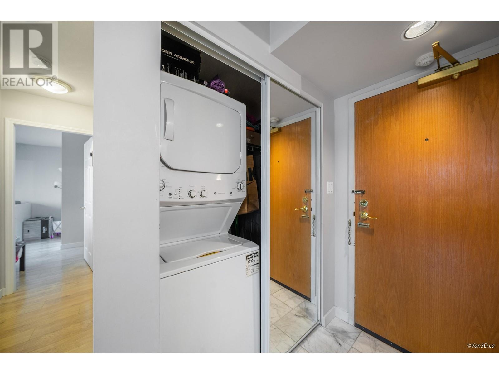 903 9623 Manchester Drive, Burnaby, British Columbia  V3N 4Y8 - Photo 13 - R2829071