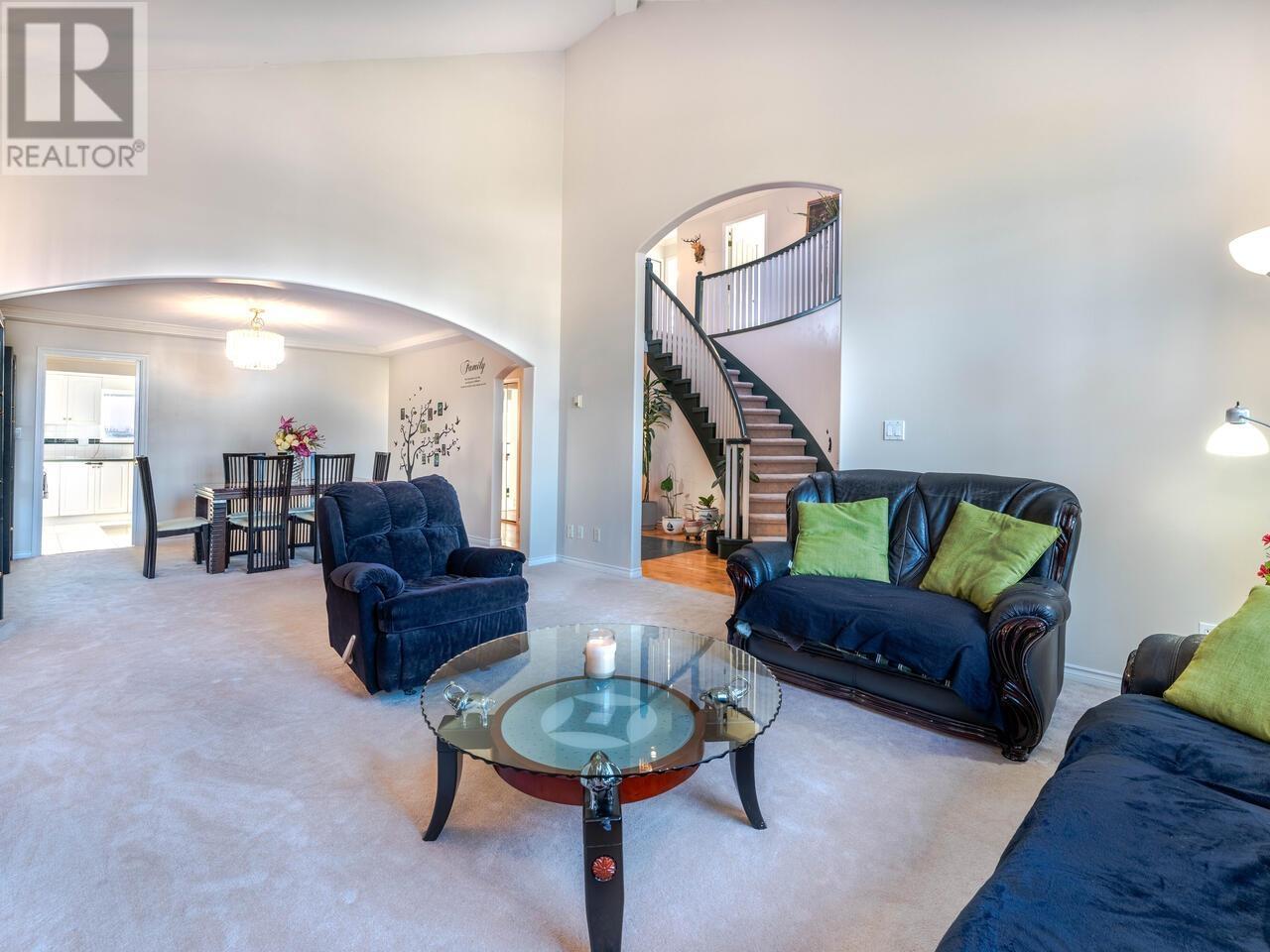1210 Salter Street, New Westminster, British Columbia  V3M 5A7 - Photo 4 - R2828805