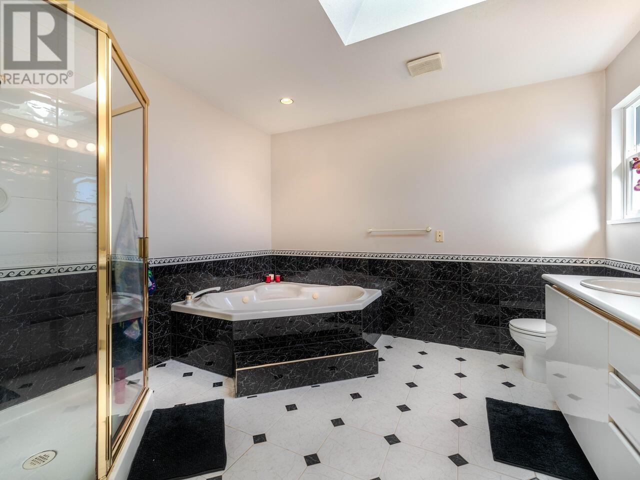 1210 Salter Street, New Westminster, British Columbia  V3M 5A7 - Photo 17 - R2828805