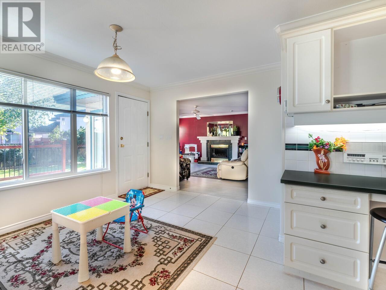 1210 Salter Street, New Westminster, British Columbia  V3M 5A7 - Photo 9 - R2828805