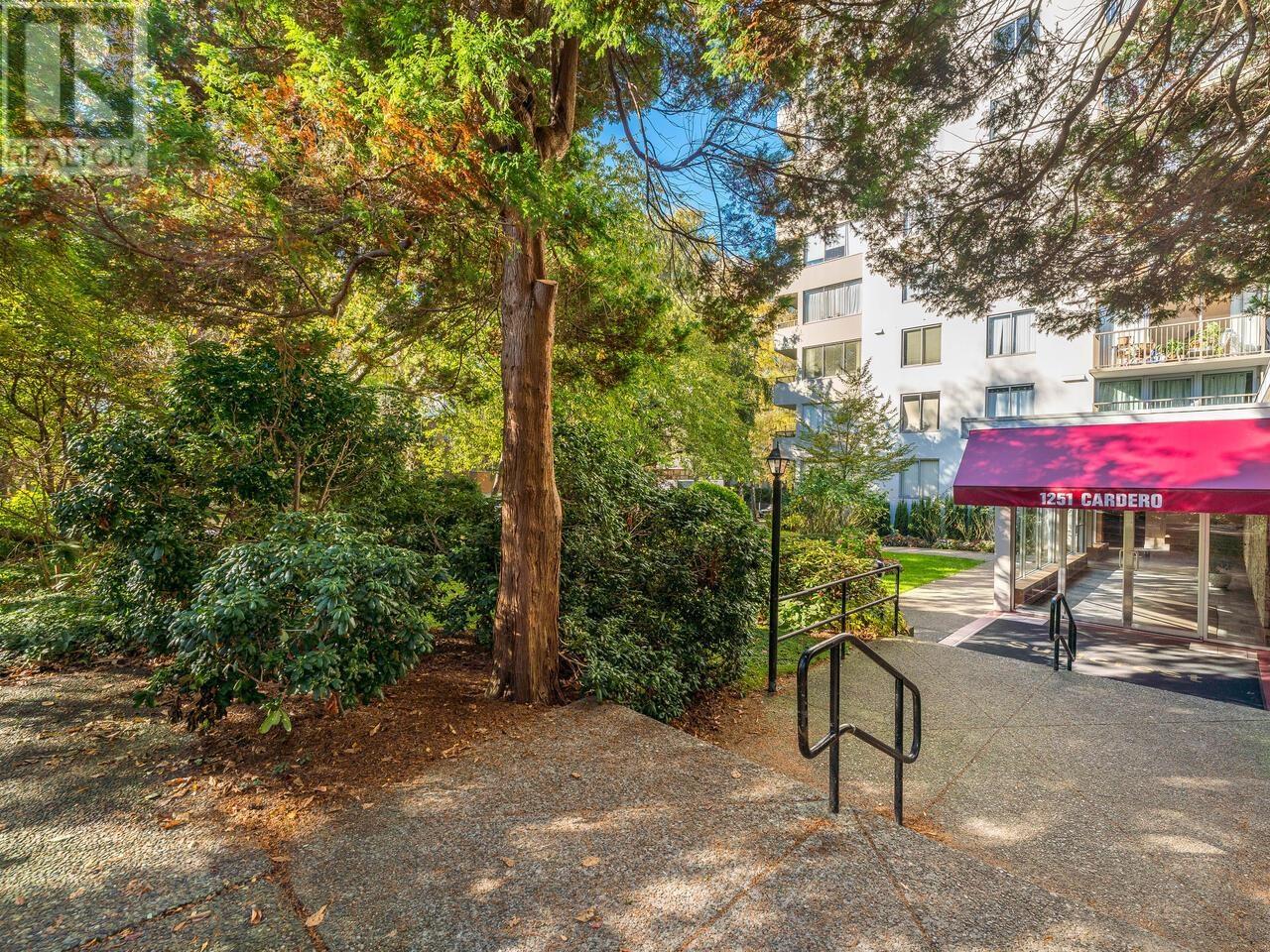 1906 1251 Cardero Street, Vancouver, British Columbia  V6G 2H9 - Photo 2 - R2829252
