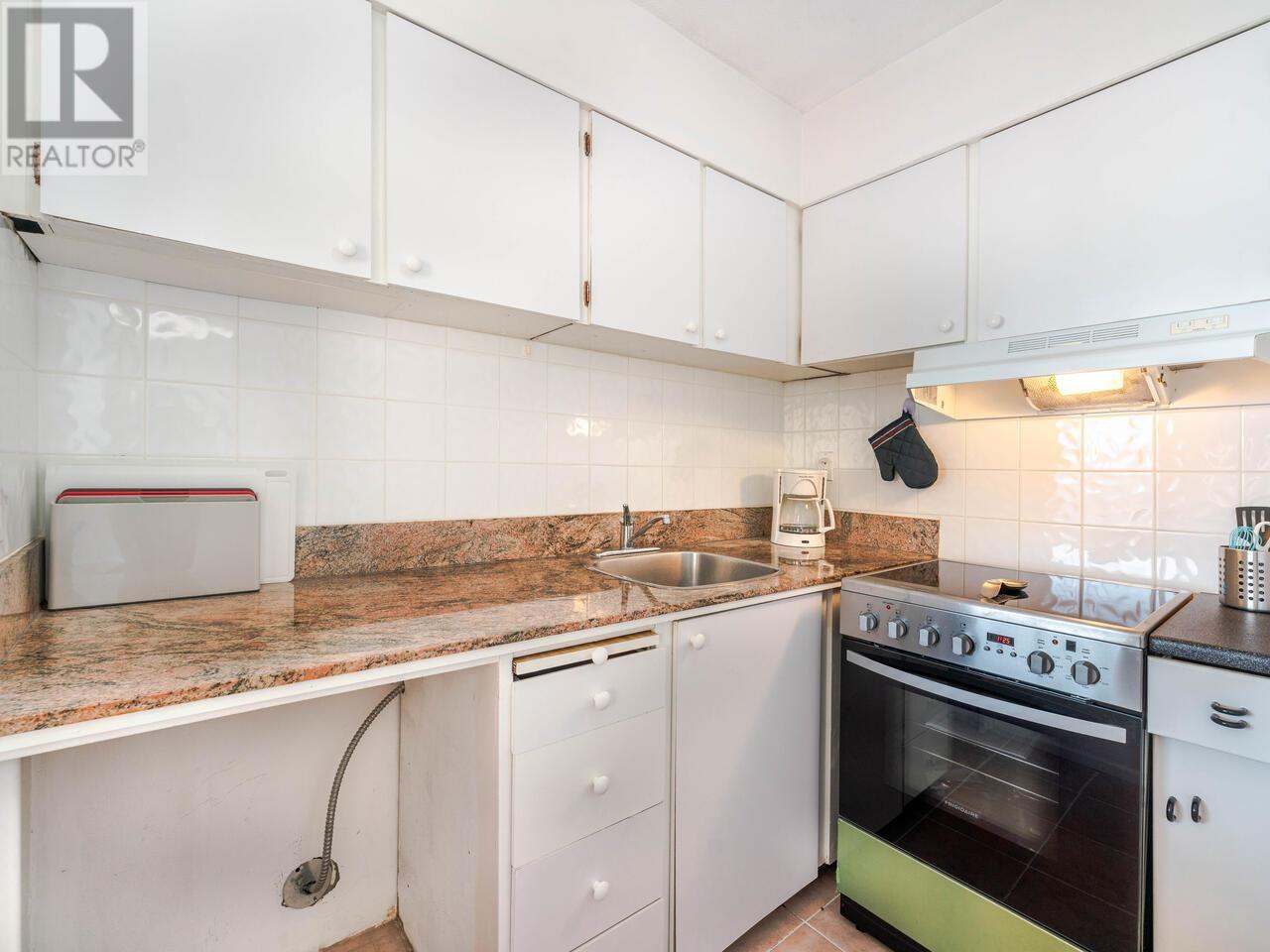 1906 1251 Cardero Street, Vancouver, British Columbia  V6G 2H9 - Photo 9 - R2829252