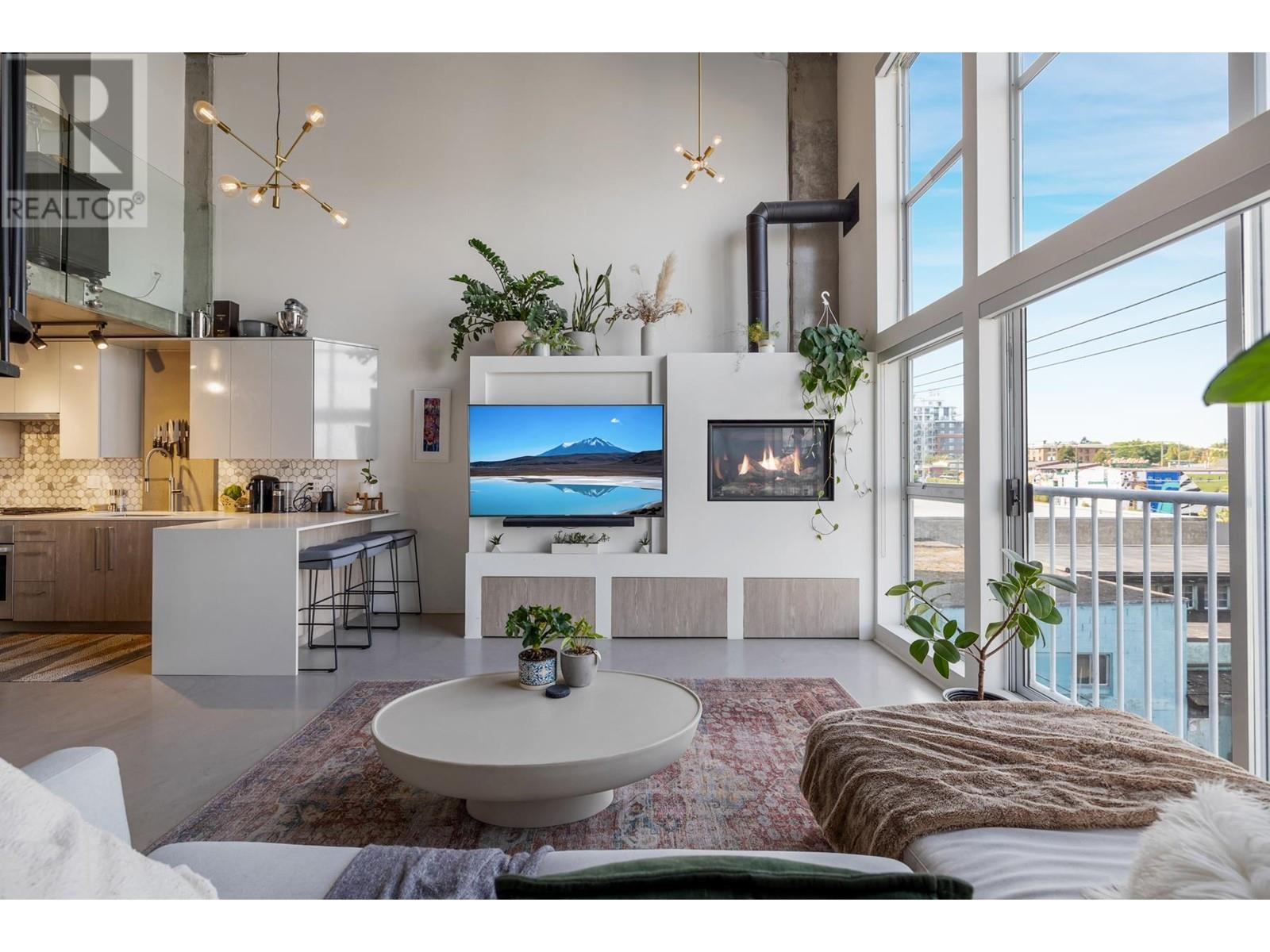 406 228 E 4TH AVENUE, vancouver, British Columbia