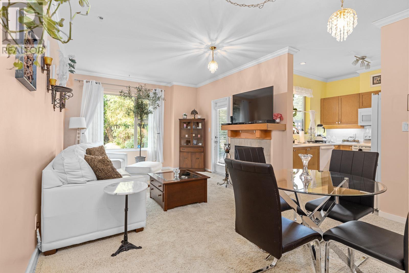 111 808 Sangster Place, New Westminster, British Columbia  V3L 5W3 - Photo 3 - R2829262