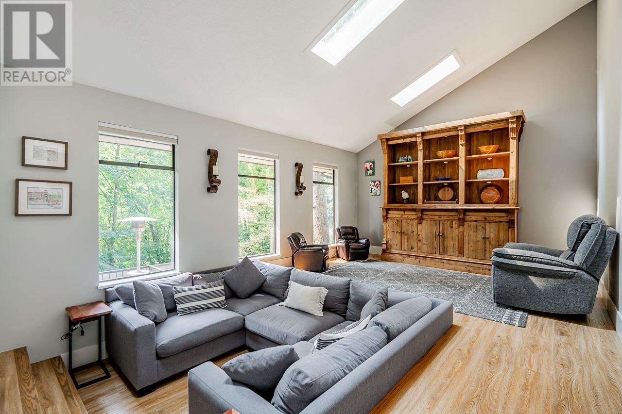 759 Wellington Drive, North Vancouver, British Columbia  V7K 1K8 - Photo 14 - R2829258