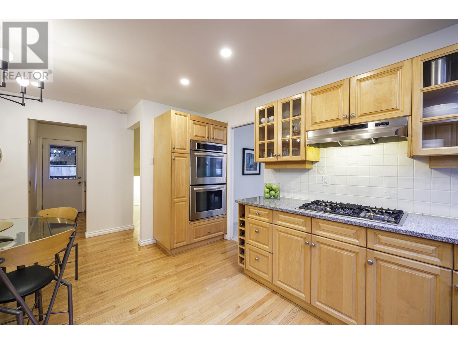 1069 Blue Grouse Way, North Vancouver, British Columbia  V7R 4N7 - Photo 22 - R2828550