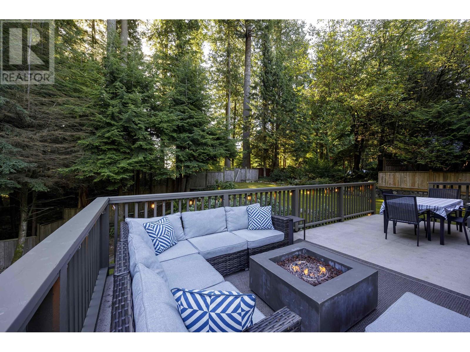 1069 Blue Grouse Way, North Vancouver, British Columbia  V7R 4N7 - Photo 6 - R2828550