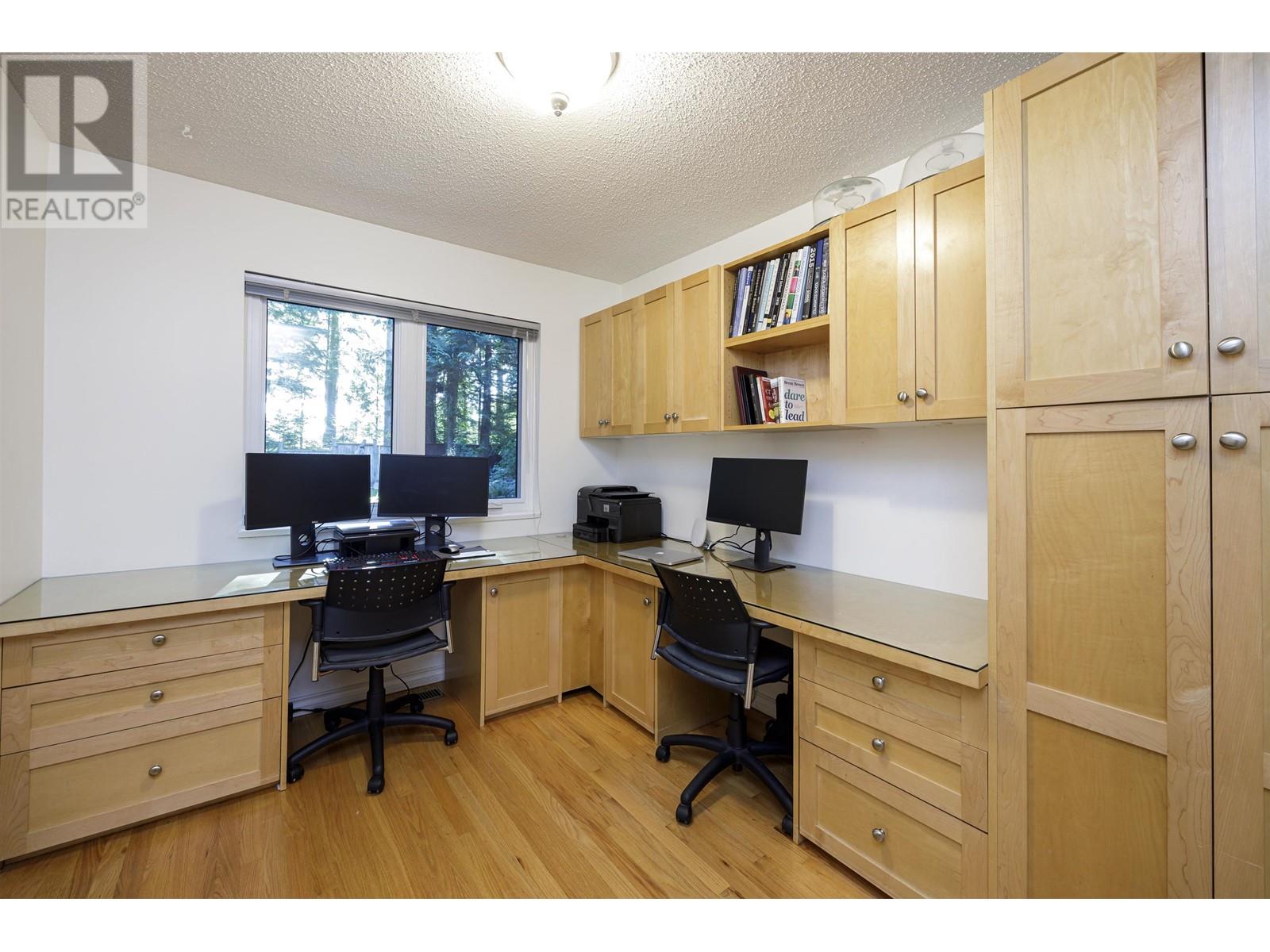 1069 Blue Grouse Way, North Vancouver, British Columbia  V7R 4N7 - Photo 23 - R2828550