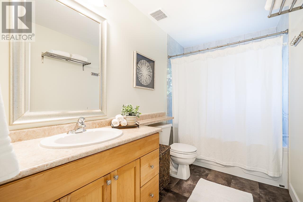 665 Foresthill Place, Port Moody, British Columbia  V3H 3A2 - Photo 25 - R2829268