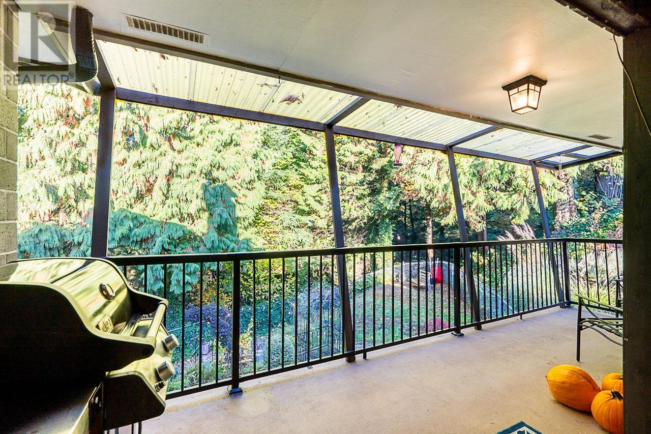 665 Foresthill Place, Port Moody, British Columbia  V3H 3A2 - Photo 5 - R2829268