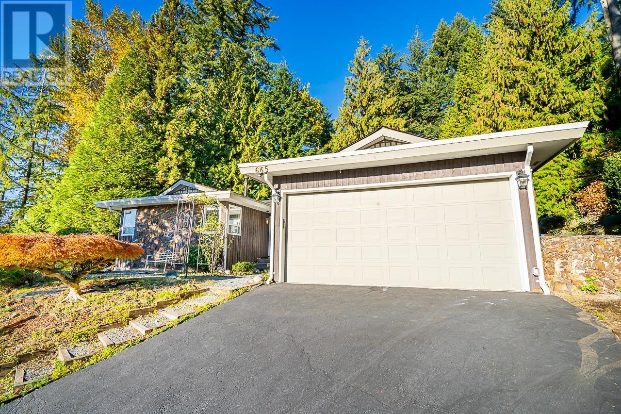 665 Foresthill Place, Port Moody, British Columbia  V3H 3A2 - Photo 17 - R2829268