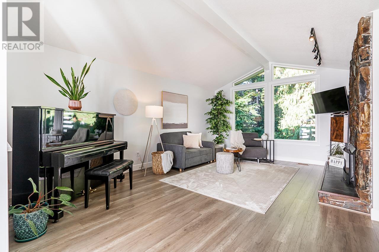 665 FORESTHILL PLACE, port moody, British Columbia