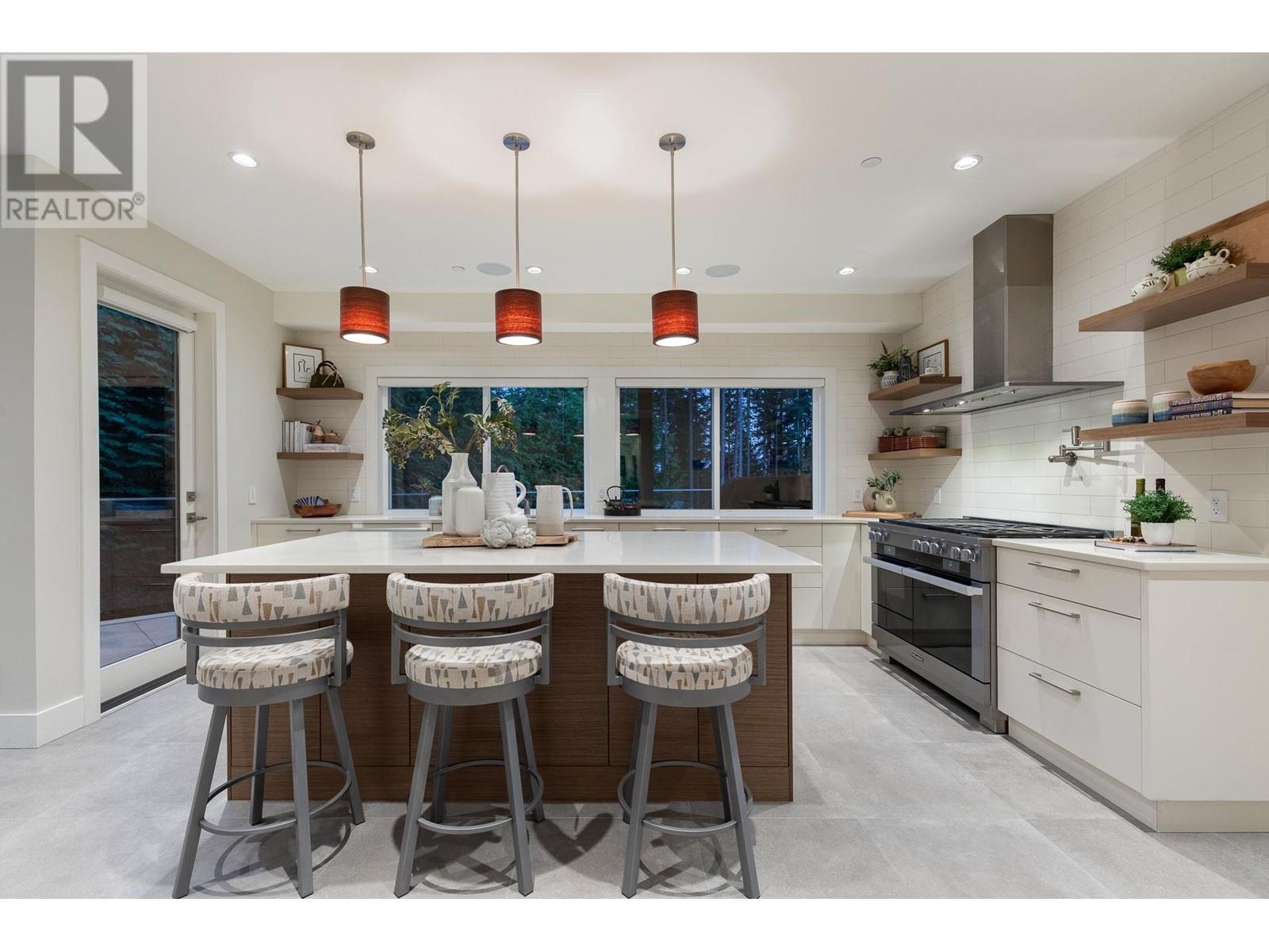 1513 Crystal Creek Drive, Port Moody, British Columbia  V3H 0A3 - Photo 4 - R2817553