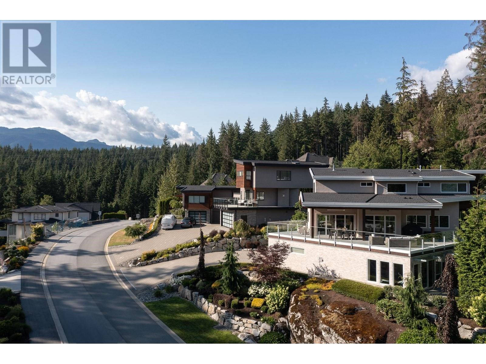 1513 Crystal Creek Drive, Port Moody, British Columbia  V3H 0A3 - Photo 32 - R2817553