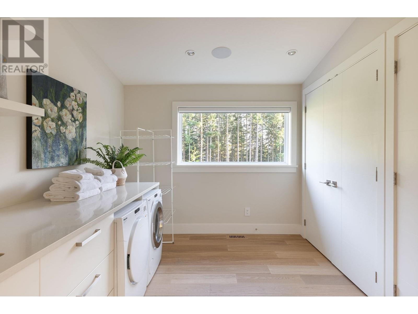 1513 Crystal Creek Drive, Port Moody, British Columbia  V3H 0A3 - Photo 21 - R2817553