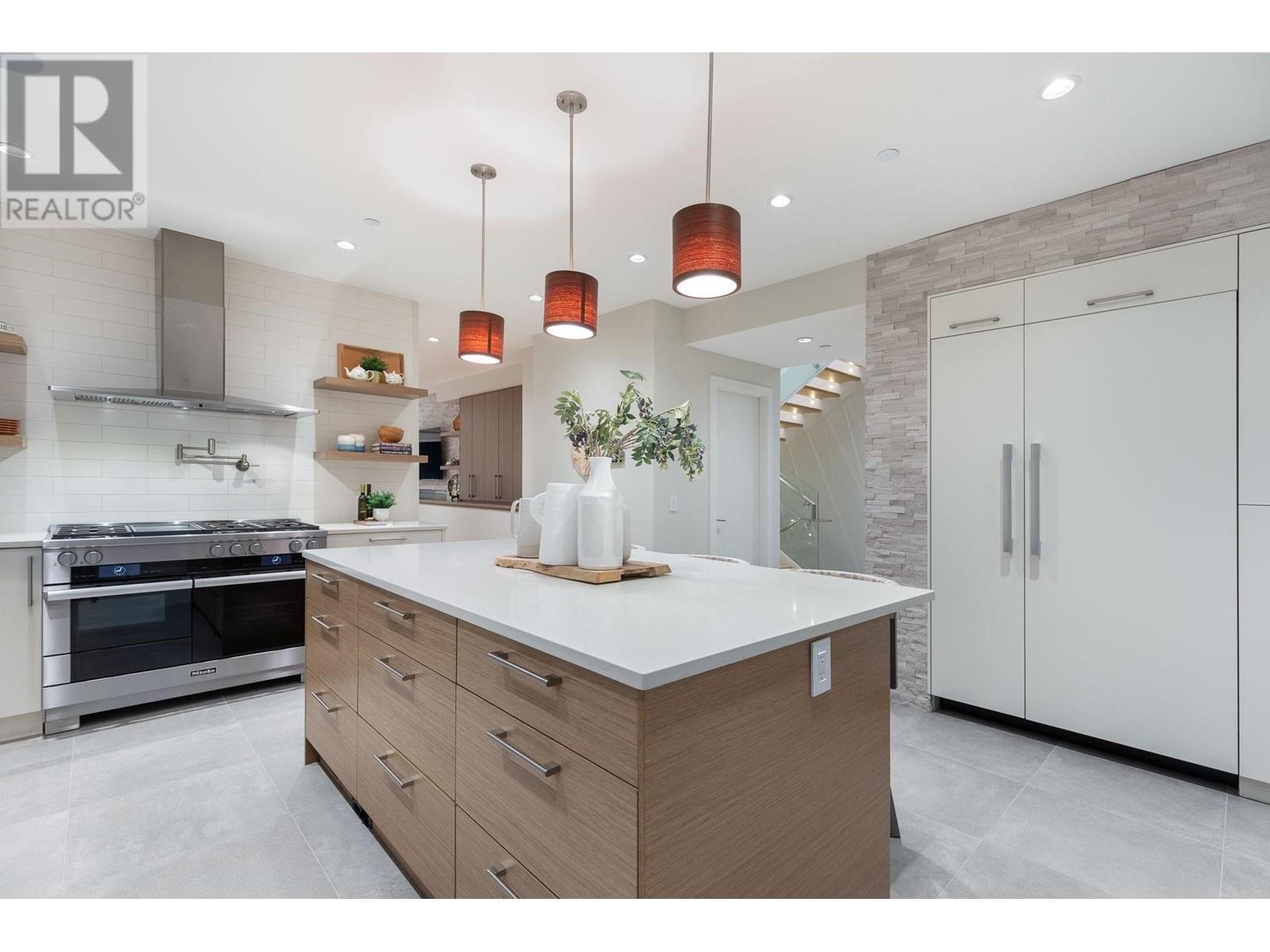 1513 Crystal Creek Drive, Port Moody, British Columbia  V3H 0A3 - Photo 6 - R2817553
