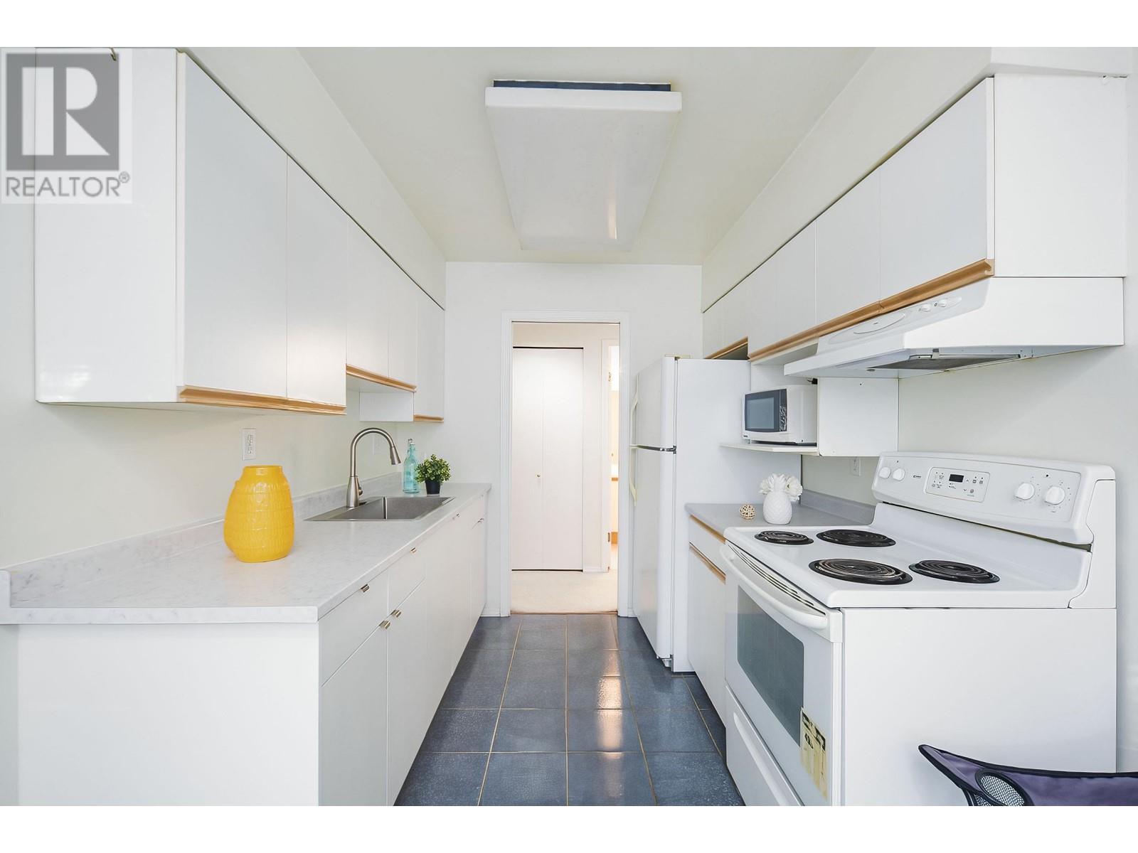 201 7700 Gilbert Road, Richmond, British Columbia  V7C 3W2 - Photo 12 - R2829255