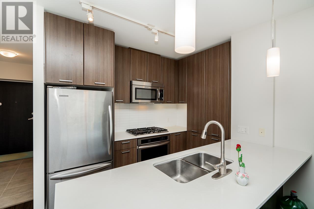 704 301 Capilano Road, Port Moody, British Columbia  V3H 0G6 - Photo 4 - R2829108