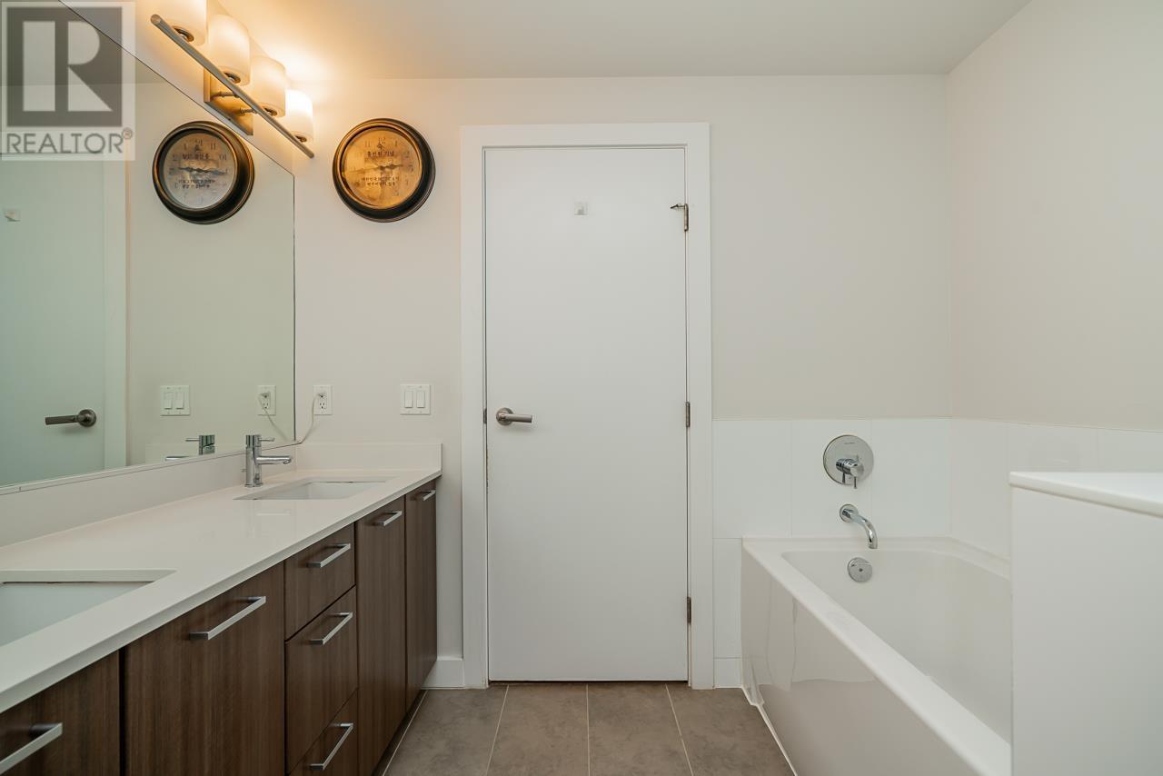 704 301 Capilano Road, Port Moody, British Columbia  V3H 0G6 - Photo 14 - R2829108