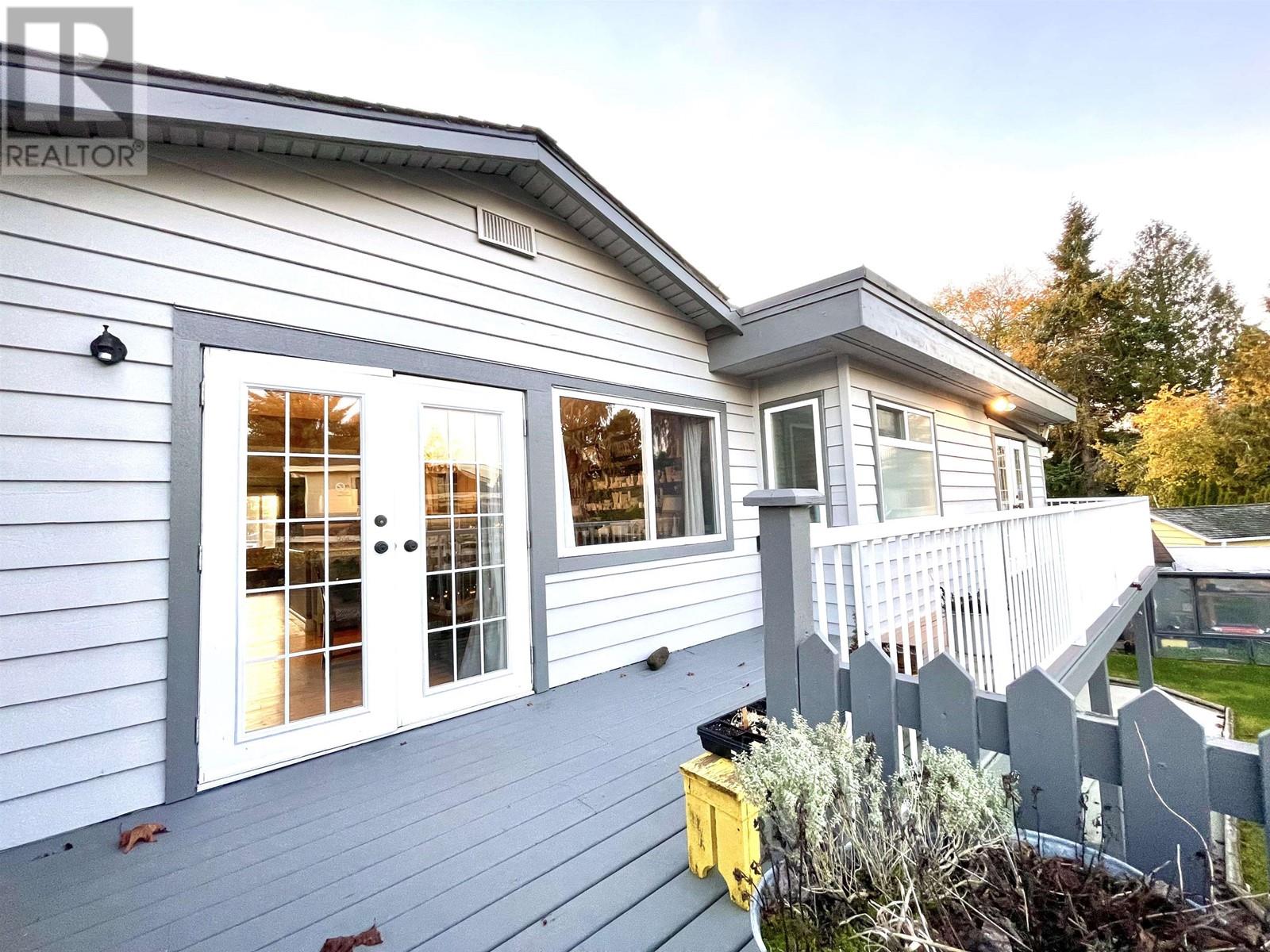 10880 Springwood Court, Richmond, British Columbia  V7E 1Y1 - Photo 10 - R2828509