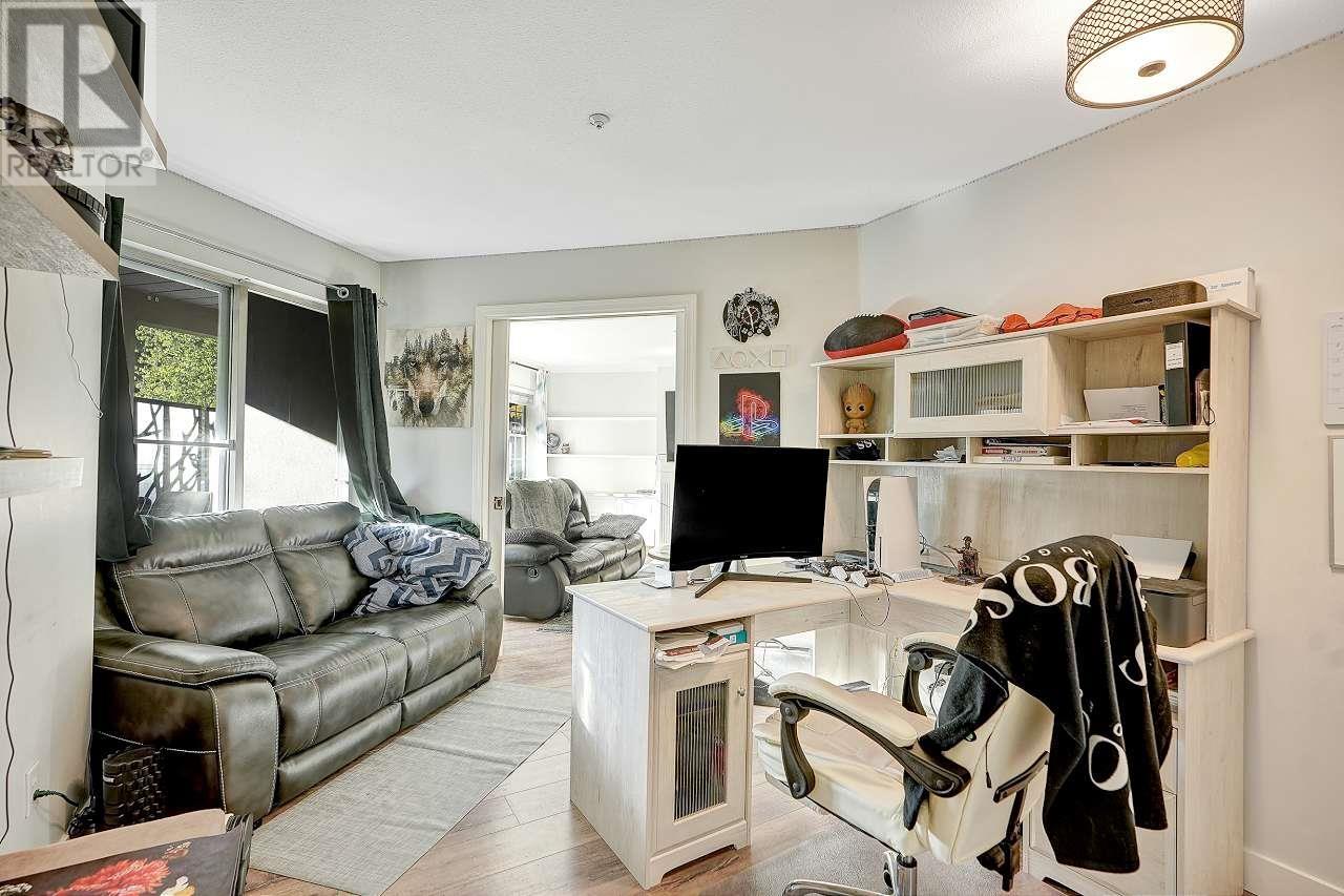 302 25 Richmond Street, New Westminster, British Columbia  V3L 5P9 - Photo 5 - R2827856