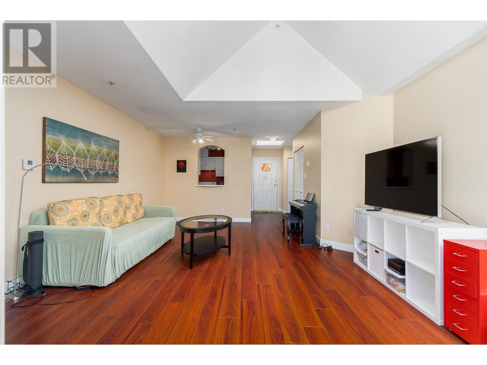 409 3628 Rae Avenue, Vancouver, British Columbia  V5R 2P5 - Photo 6 - R2828999