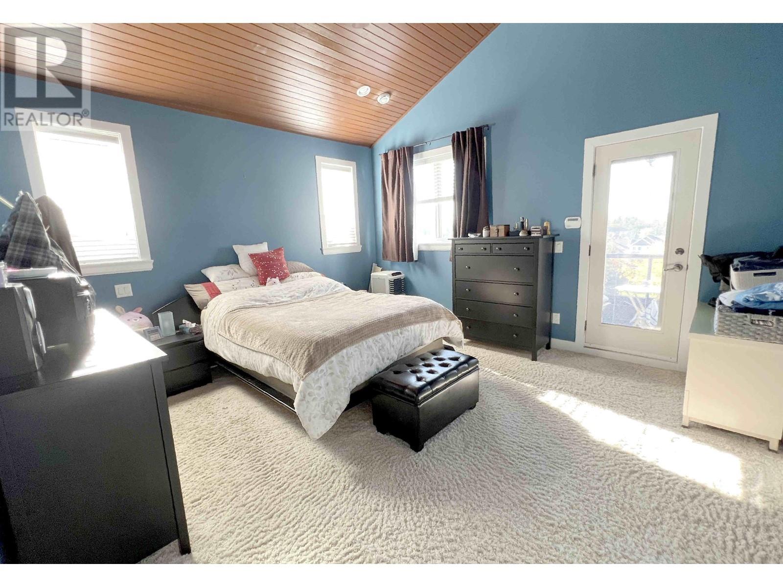 1401 Trafalgar Street, Coquitlam, British Columbia  V3E 0H5 - Photo 8 - R2827276