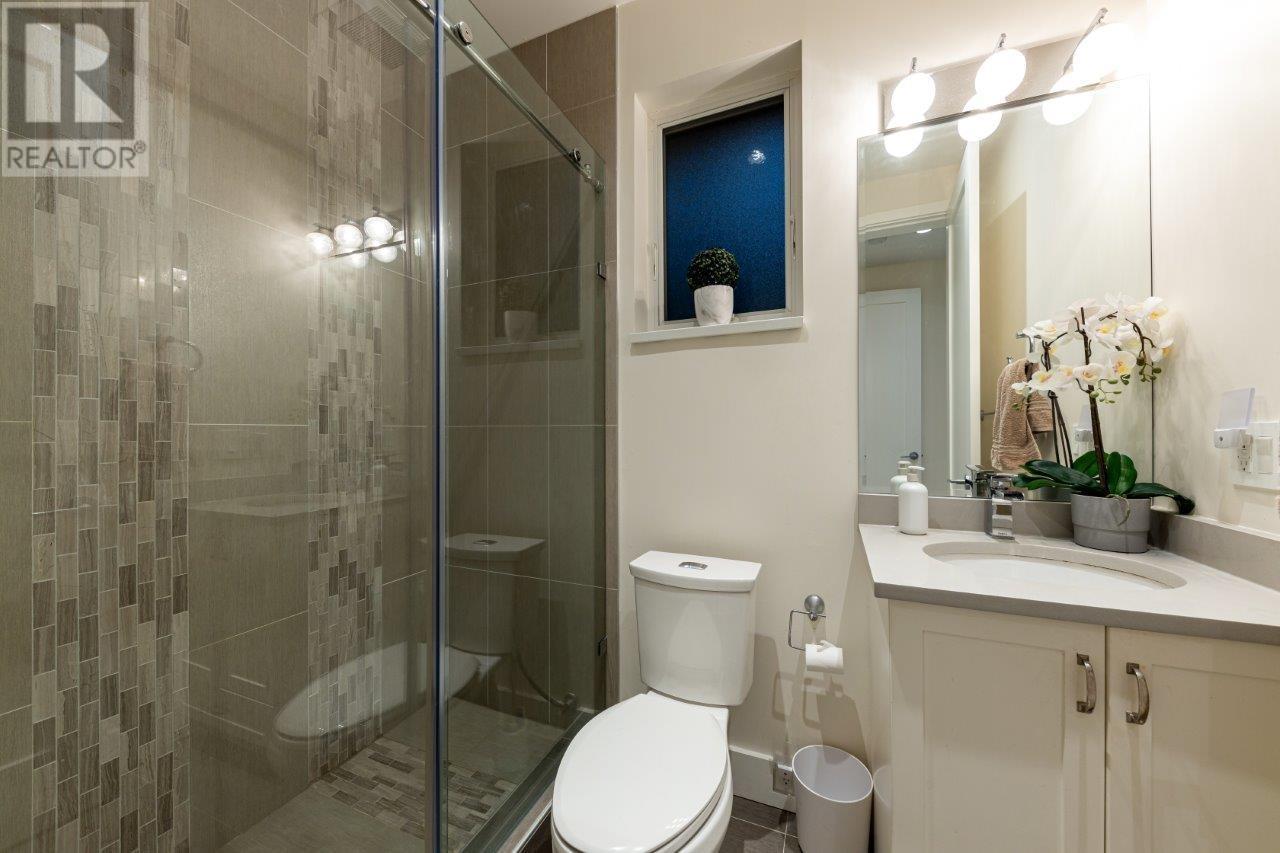 2520 Lloyd Avenue, North Vancouver, British Columbia  V7R 3X1 - Photo 18 - R2829310