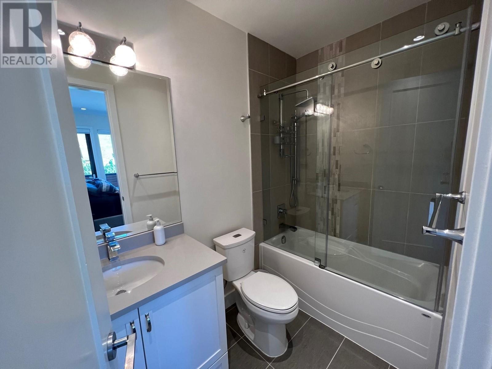 2520 Lloyd Avenue, North Vancouver, British Columbia  V7R 3X1 - Photo 25 - R2829310