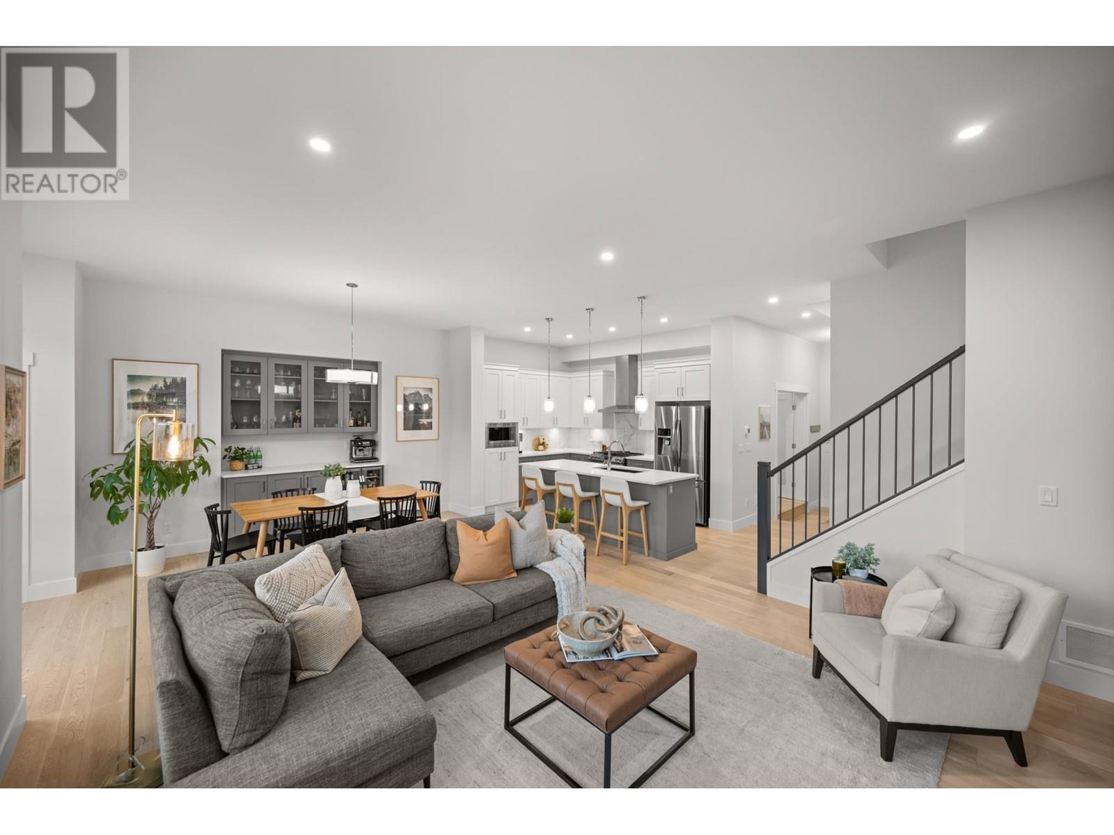 1241 Mitchell Street, Coquitlam, British Columbia  V3B 2W7 - Photo 6 - R2824324