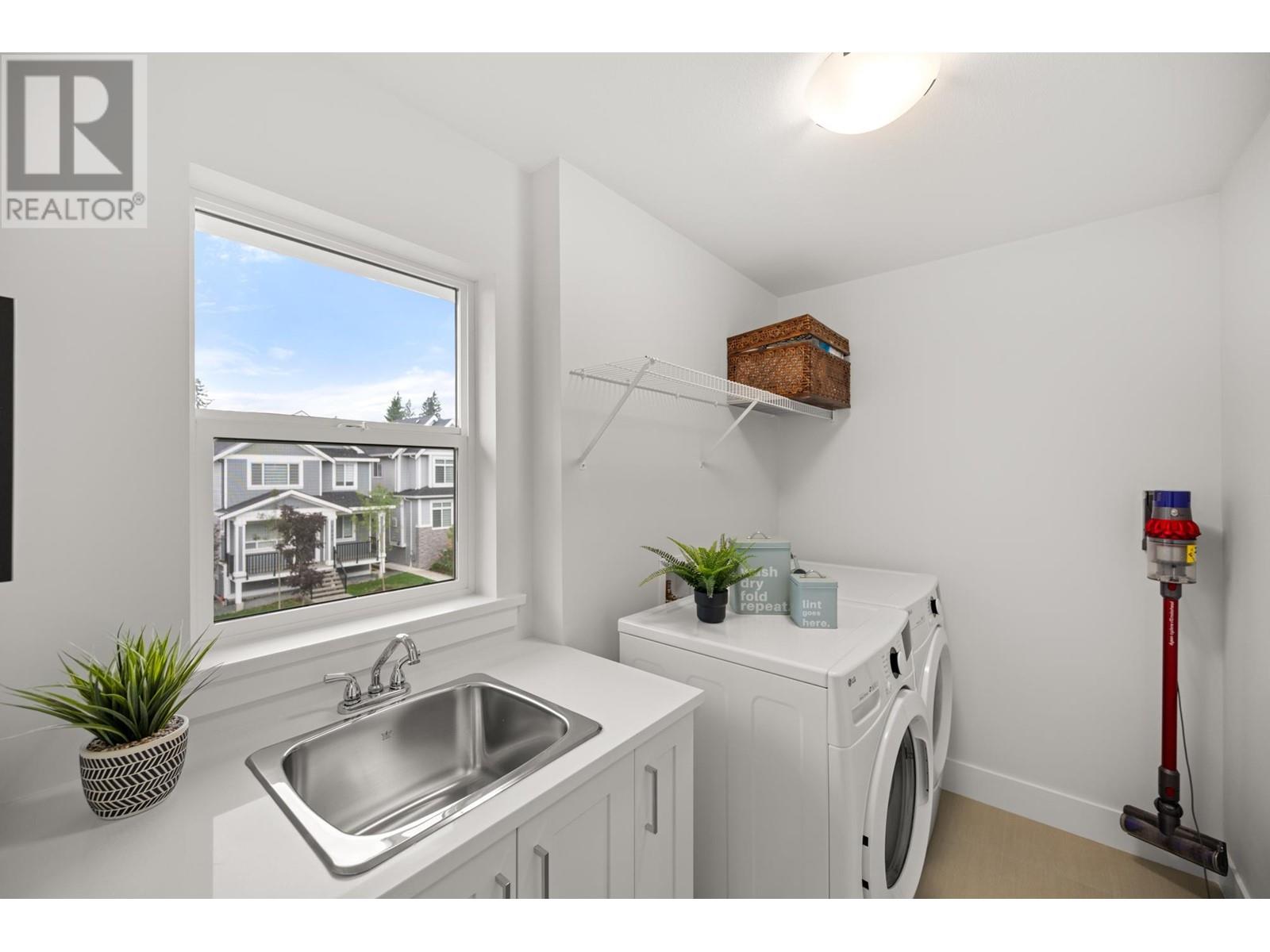 1241 Mitchell Street, Coquitlam, British Columbia  V3B 2W7 - Photo 20 - R2824324