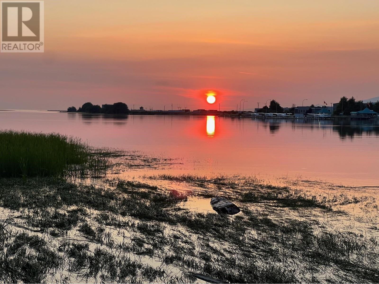 5720 Vermilyea Court, Richmond, British Columbia  V7C 5W7 - Photo 9 - R2810718