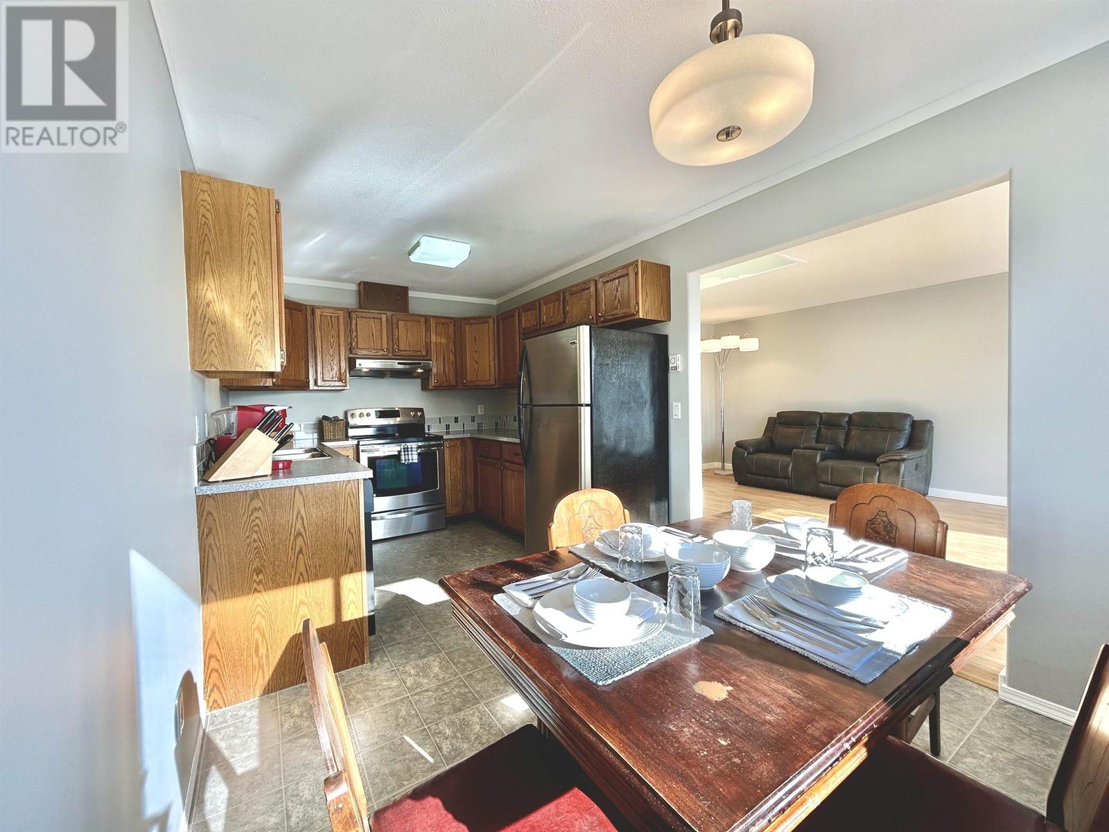 22 767 North Road, Gibsons, British Columbia  V0N 1V9 - Photo 5 - R2829313