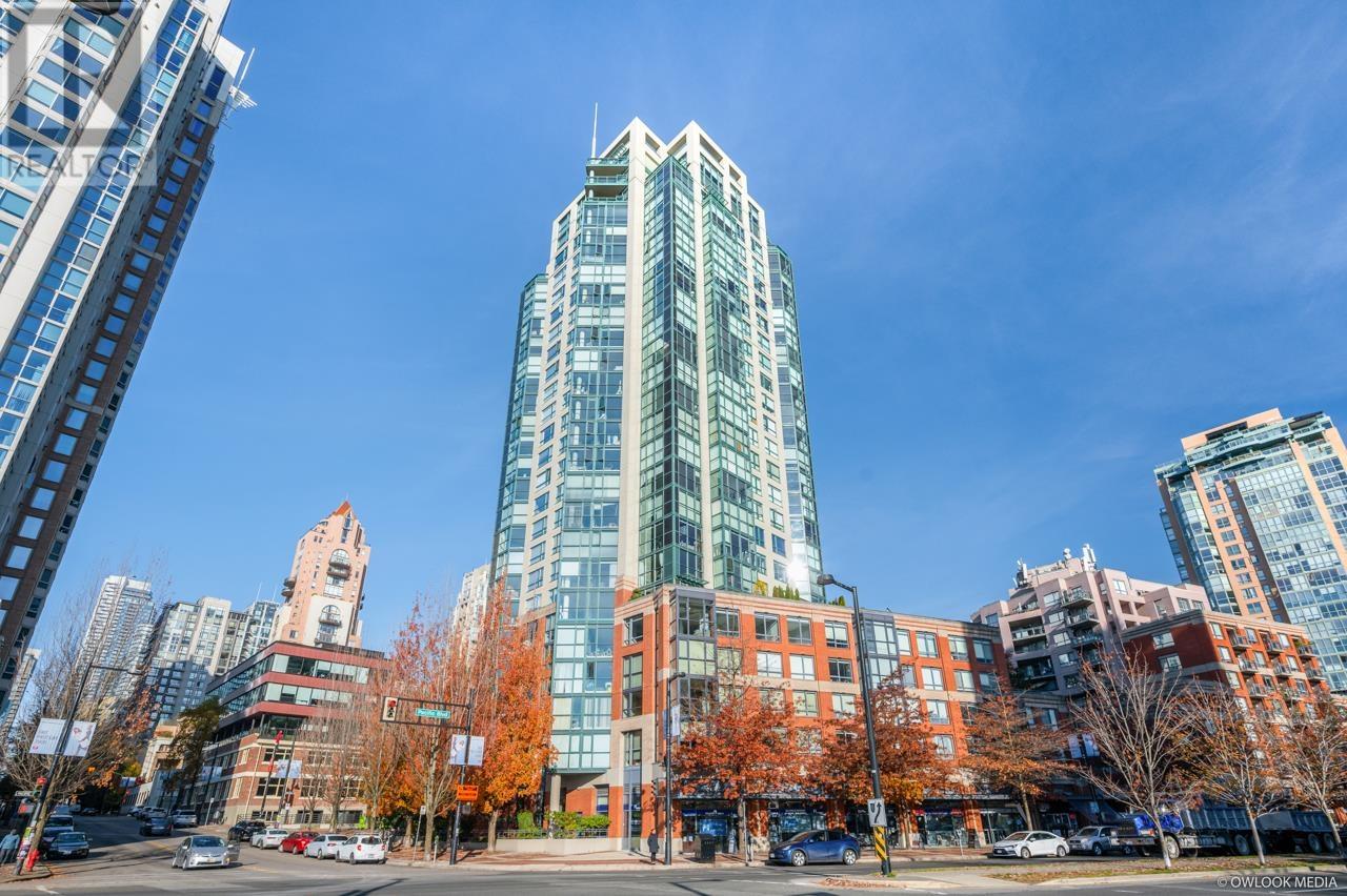 2402 289 DRAKE STREET, vancouver, British Columbia
