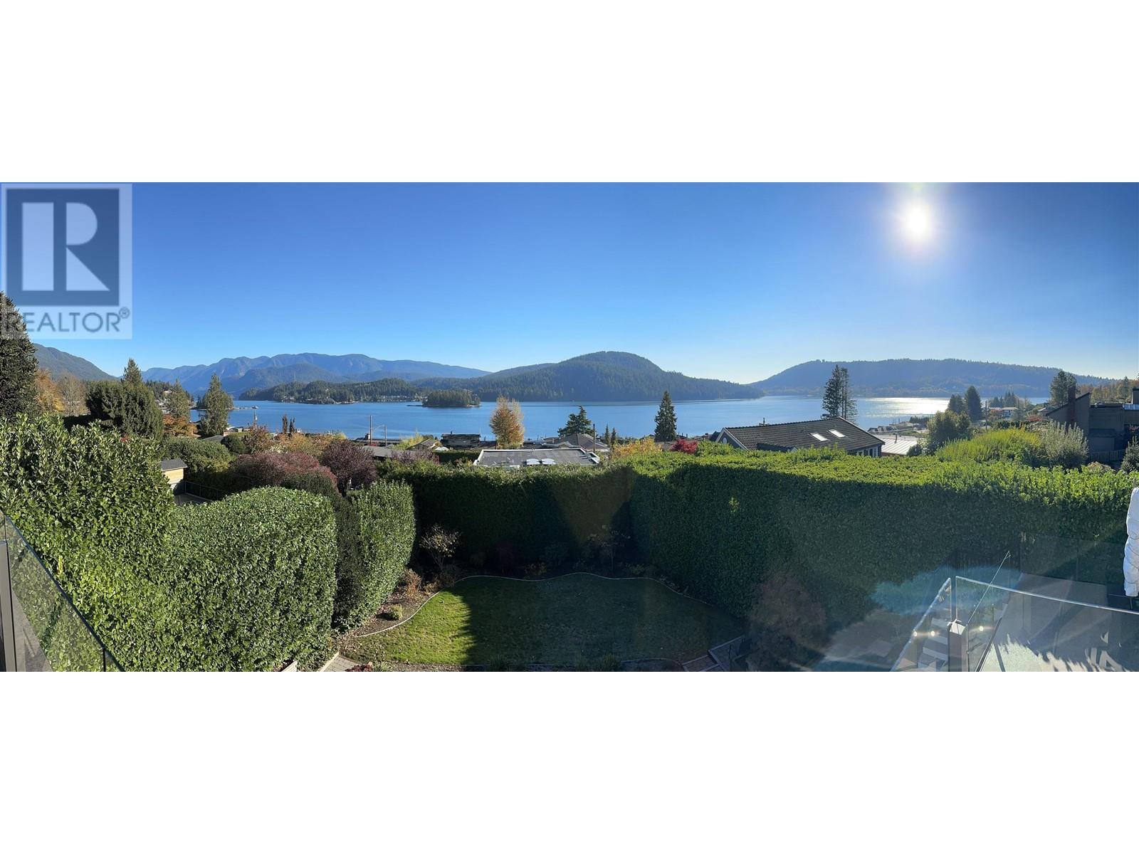 654 Roslyn Boulevard, North Vancouver, British Columbia  V7G 1P3 - Photo 36 - R2829322